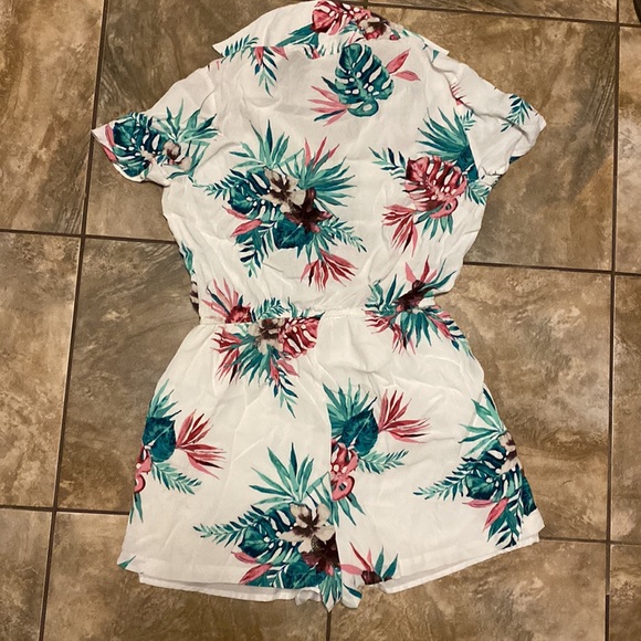 Lined romper size 8, BB Dakota EUC - Picture 5 of 5